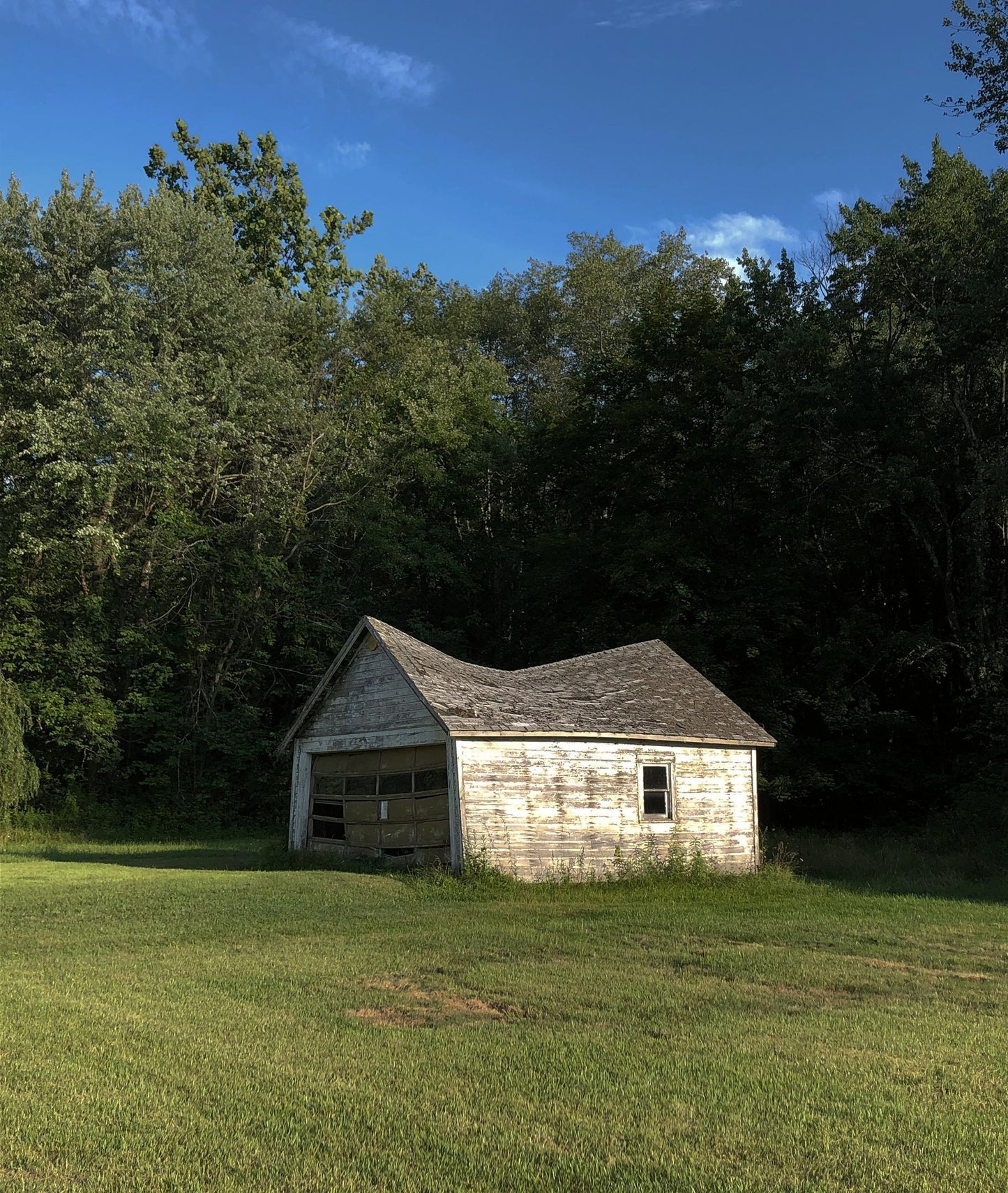 Garage (Marc Lallanilla)