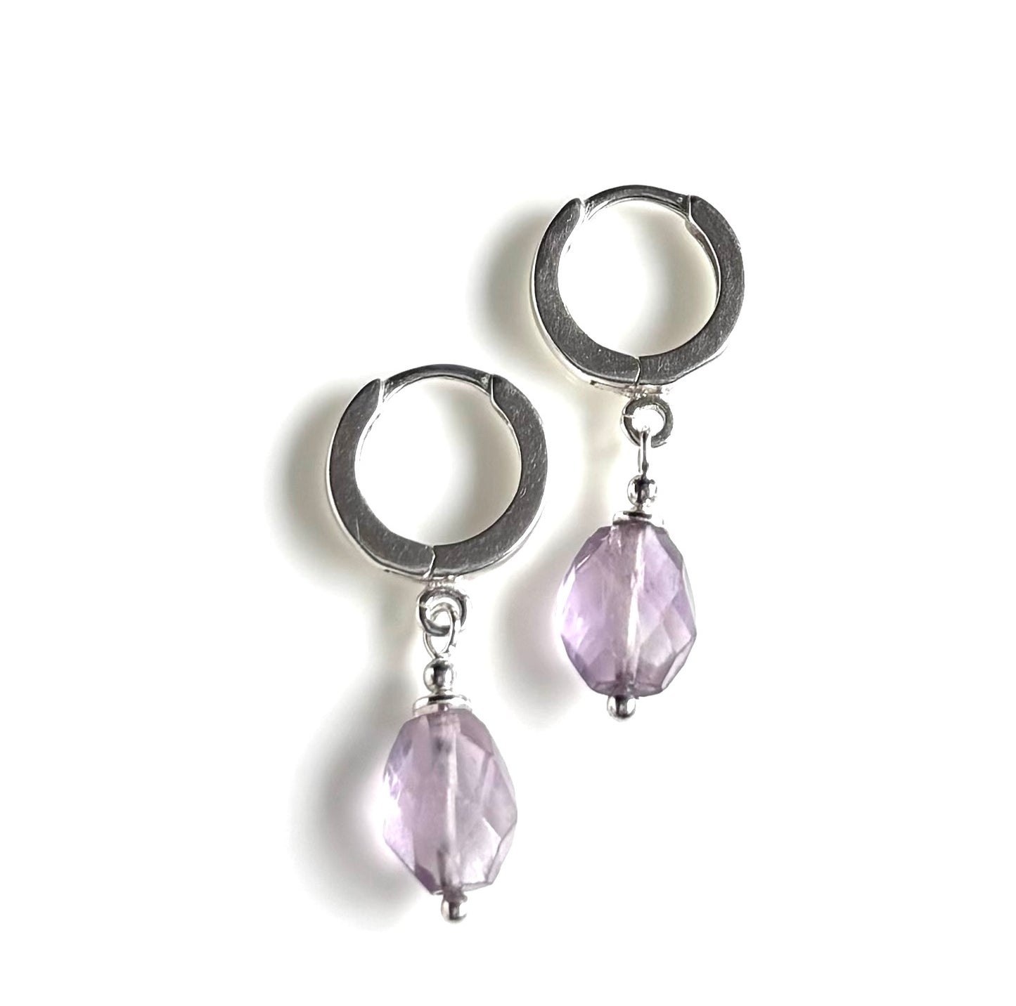 EA021 hoop with Amethyst drop (Carol Koch) – 2