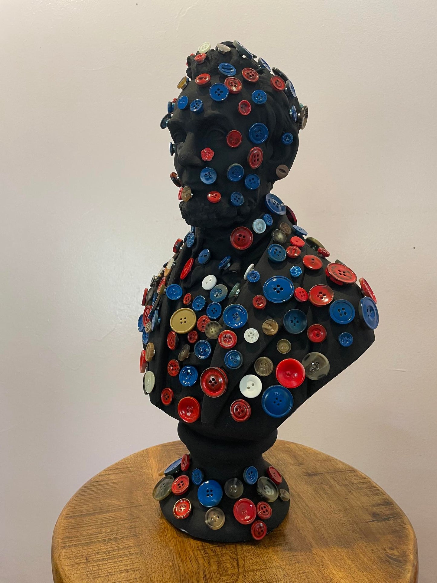 Buttoning Lincoln (Eric H. F. Law)