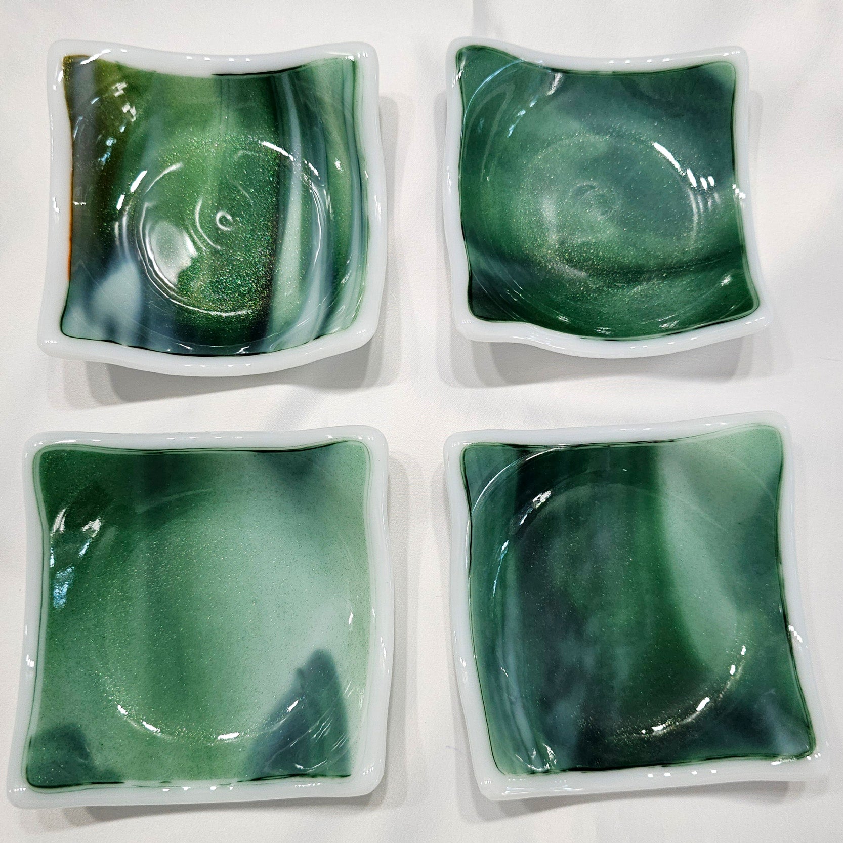 White and Green Trinket Dishes (Patricia Plumeri) – 2