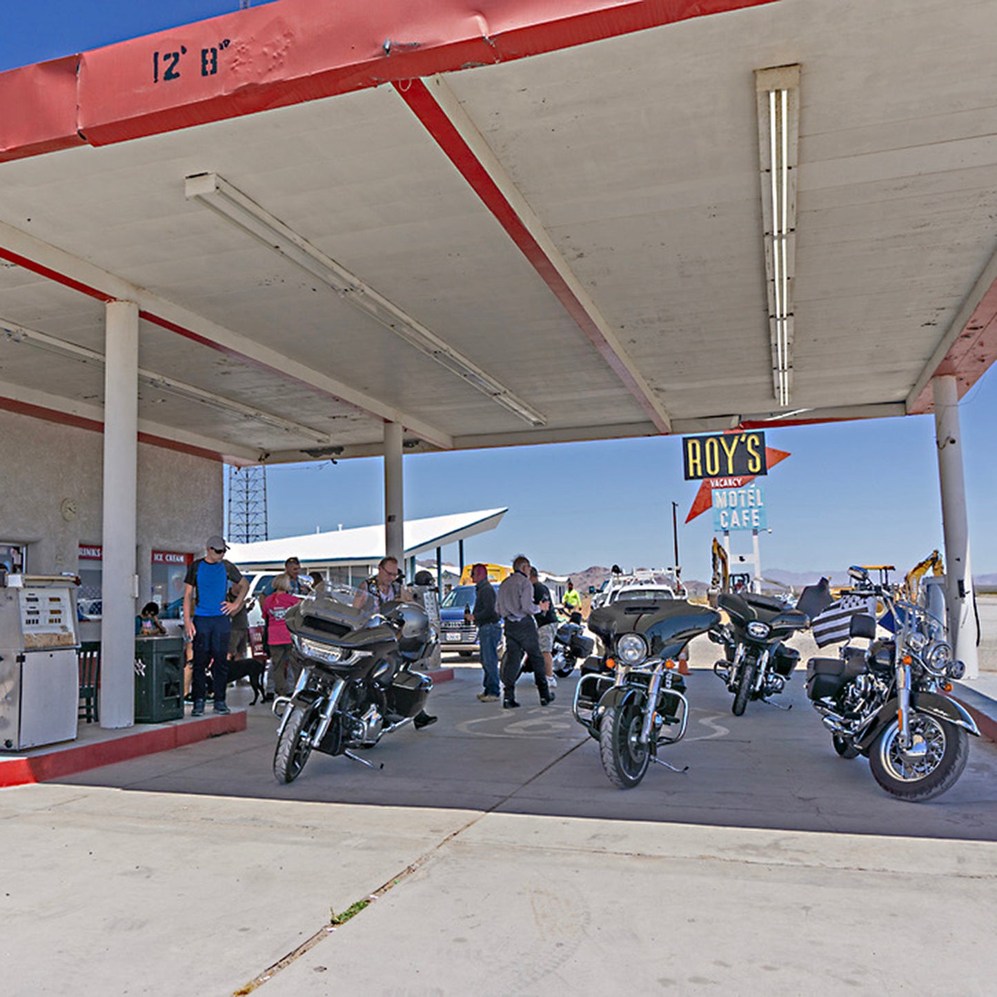 Roy's Cafe (Marcy Cagan) – 2