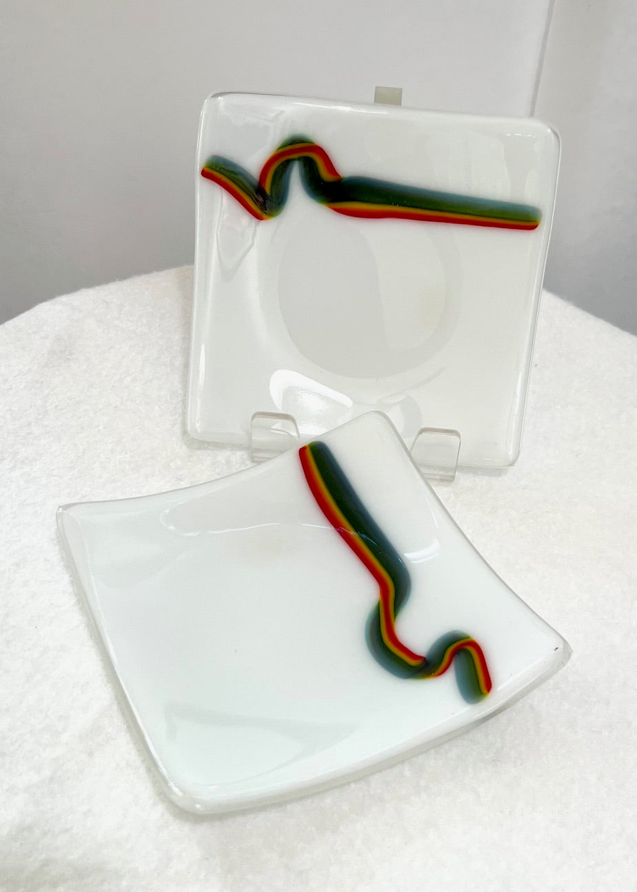 Fused Glass Appetizer Plate: Rainbow Squiggle (Debbi LoCicero) – 2