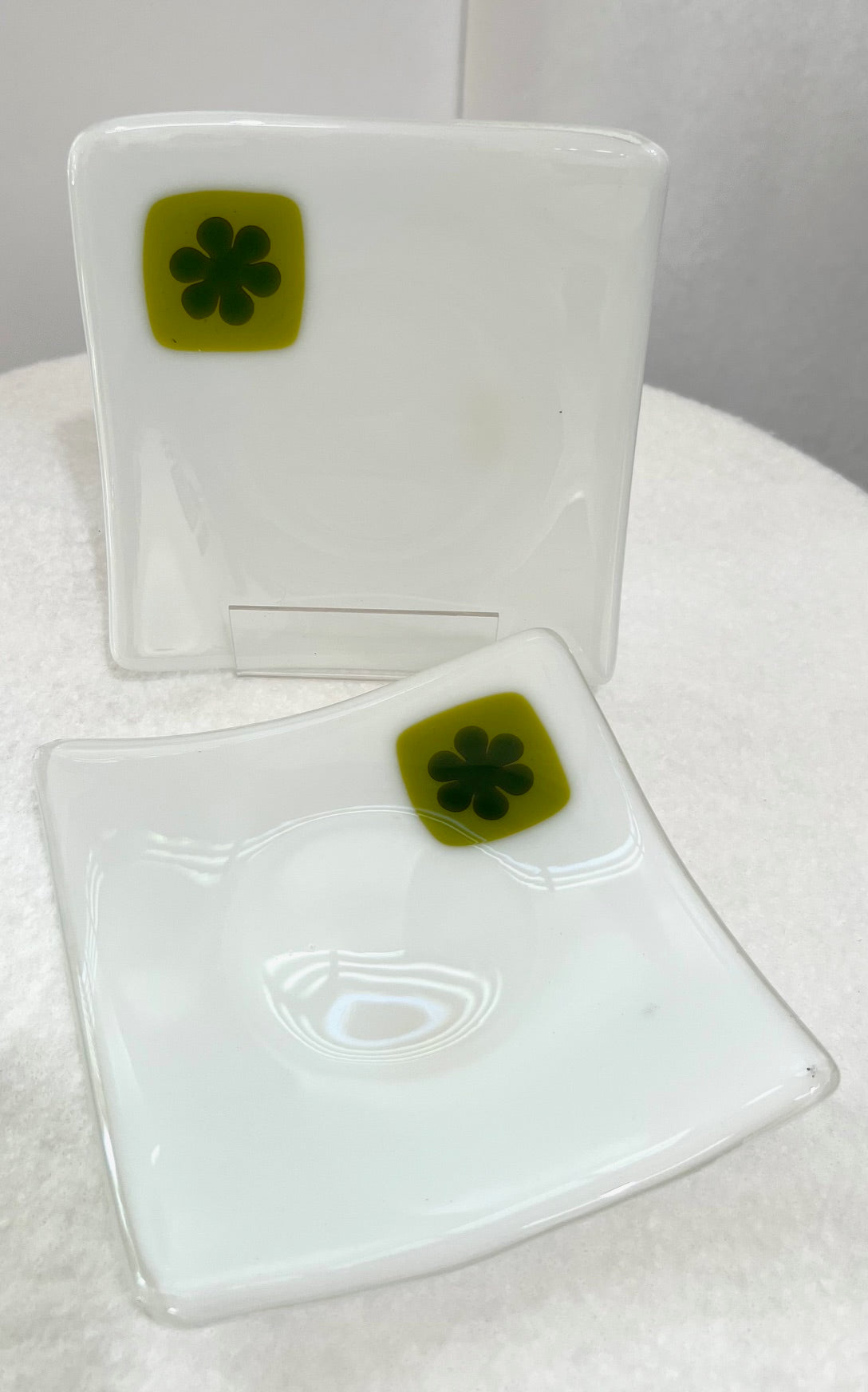 Fused Glass Appetizer plate: Flower in Square (Debbi LoCicero) – 2