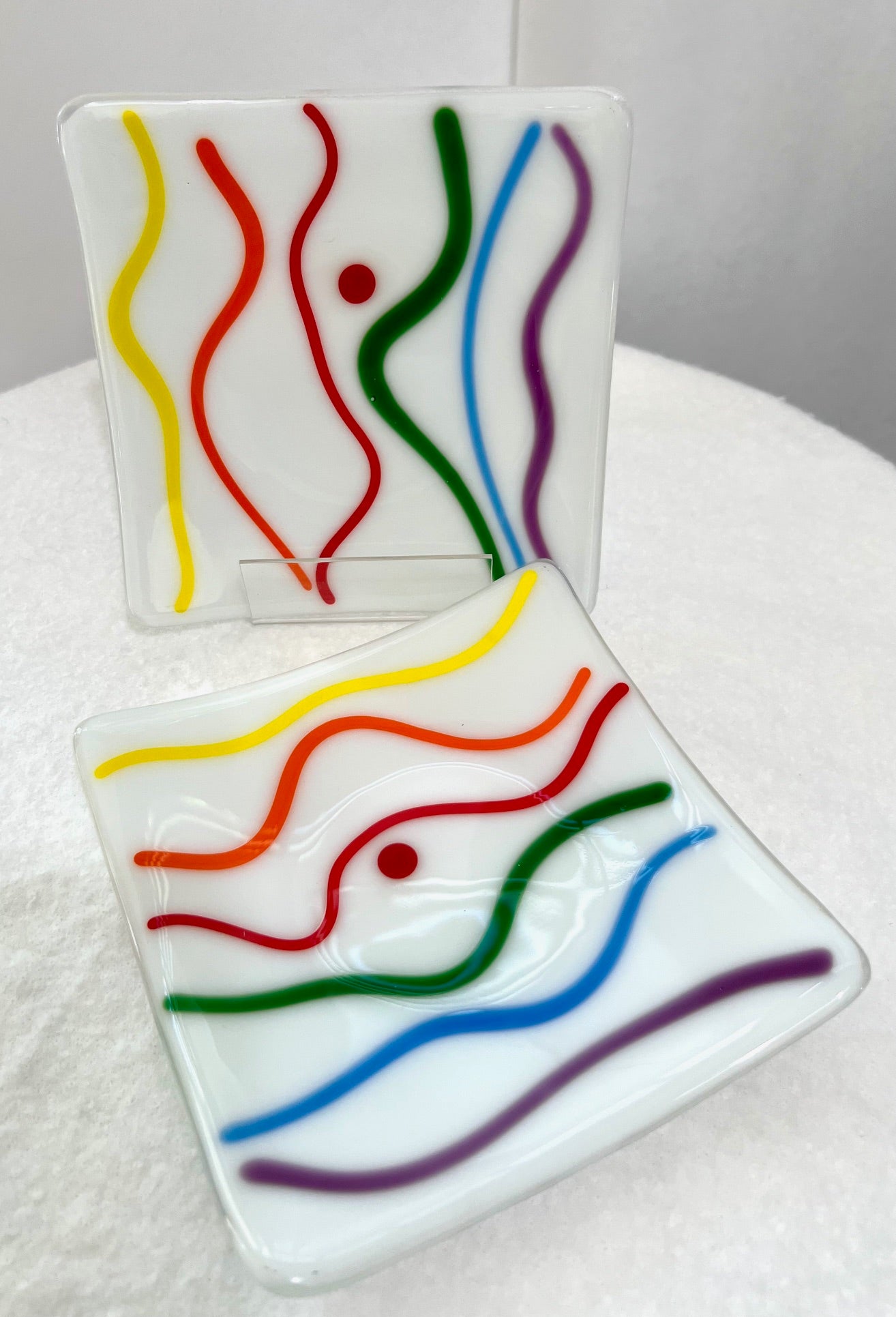 Fused Glass Appetizer Plate: Rainbow Threads (Debbi LoCicero) – 2