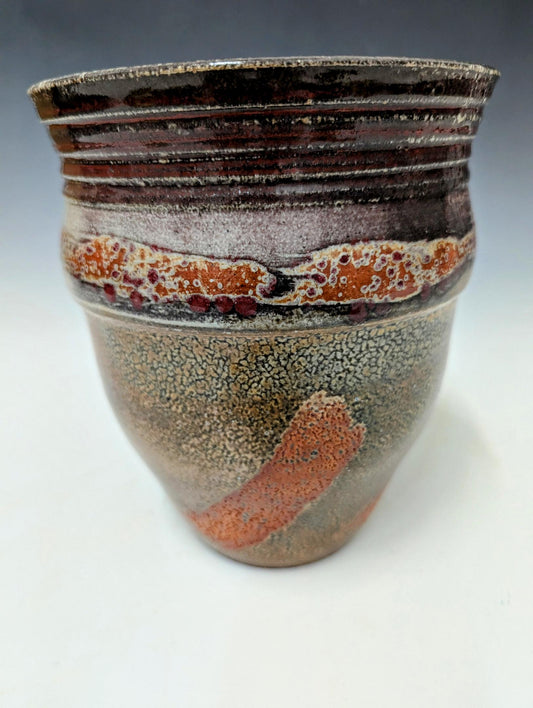 Ceramic stoneware vessel with porcelain slip (Roark Shirley) – 2