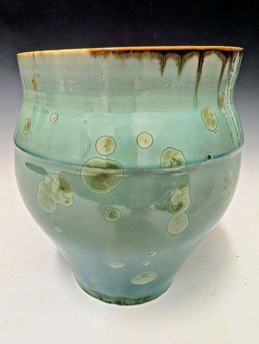 Crystaline glazed ceramic vessel (Roark Shirley) – 2