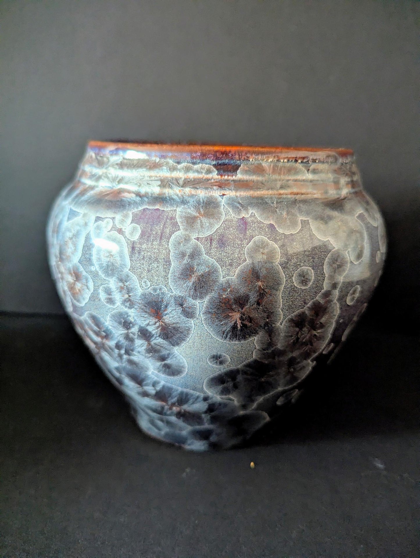 Porcelain vase with silver brown crystals (Roark Shirley) – 2