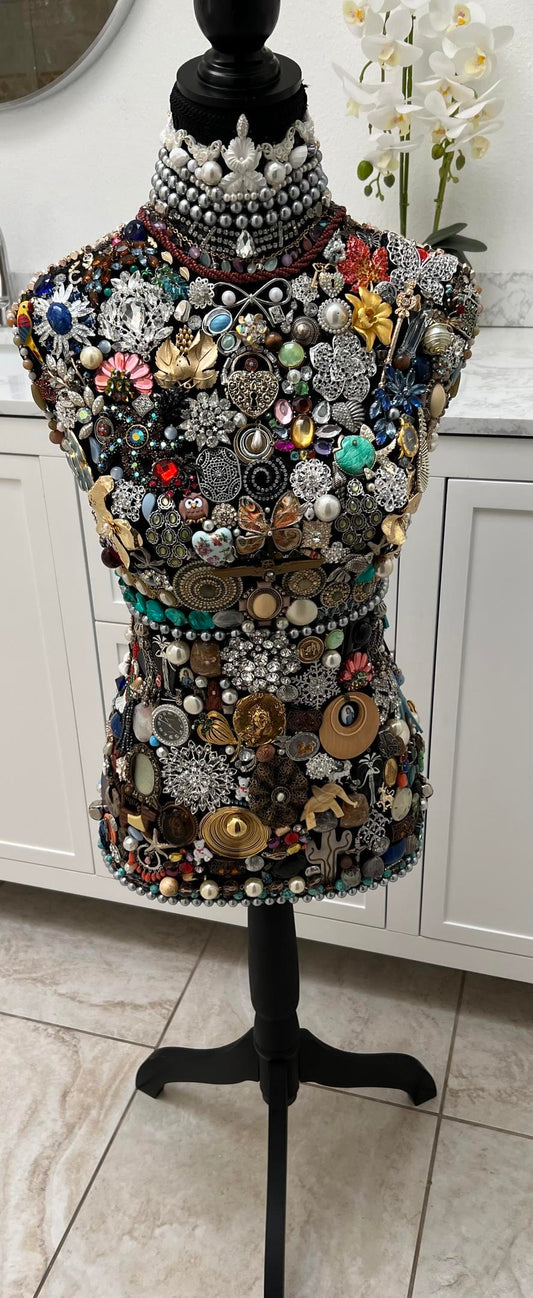 Jewel-ie (Debra Kay Knaeble)